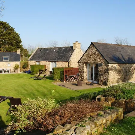 Domaine Des Abers Holiday home Plouguin